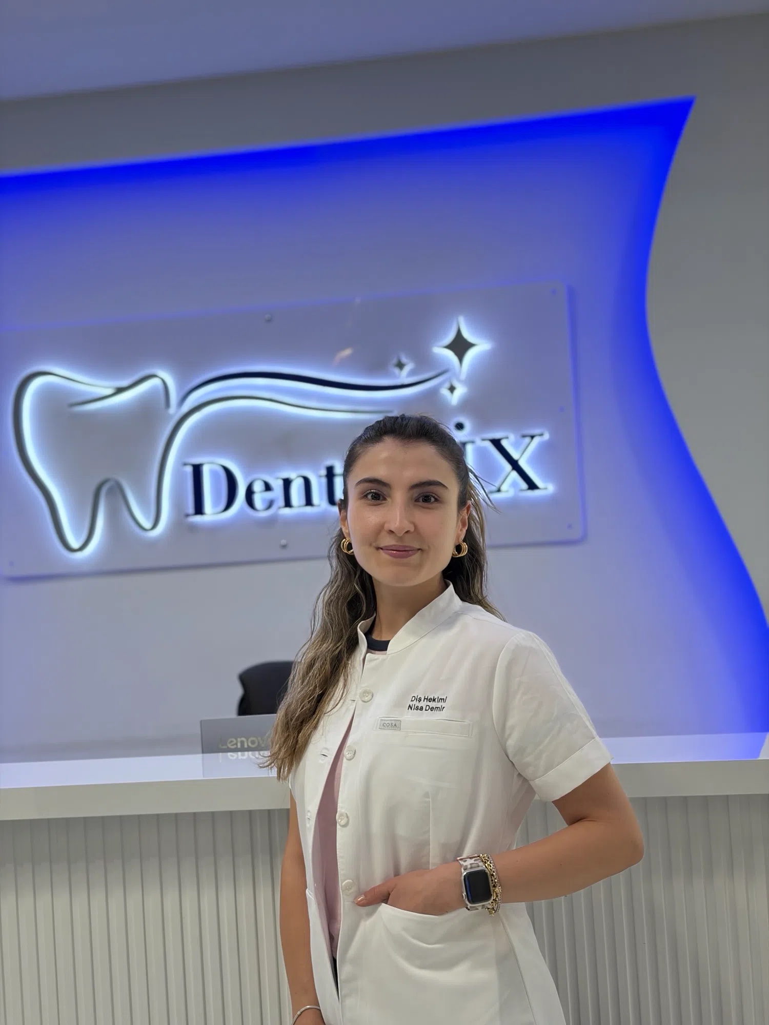 Dt. Nisa Demir DentaFİX Nevşehir kliniğinde